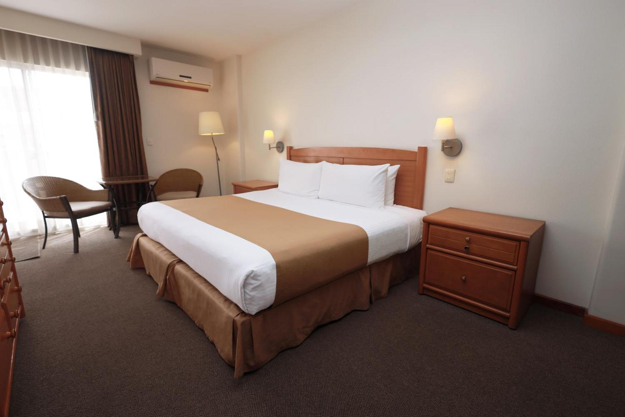 Gamma Durango Plaza Vizcaya Hotel Екстериор снимка